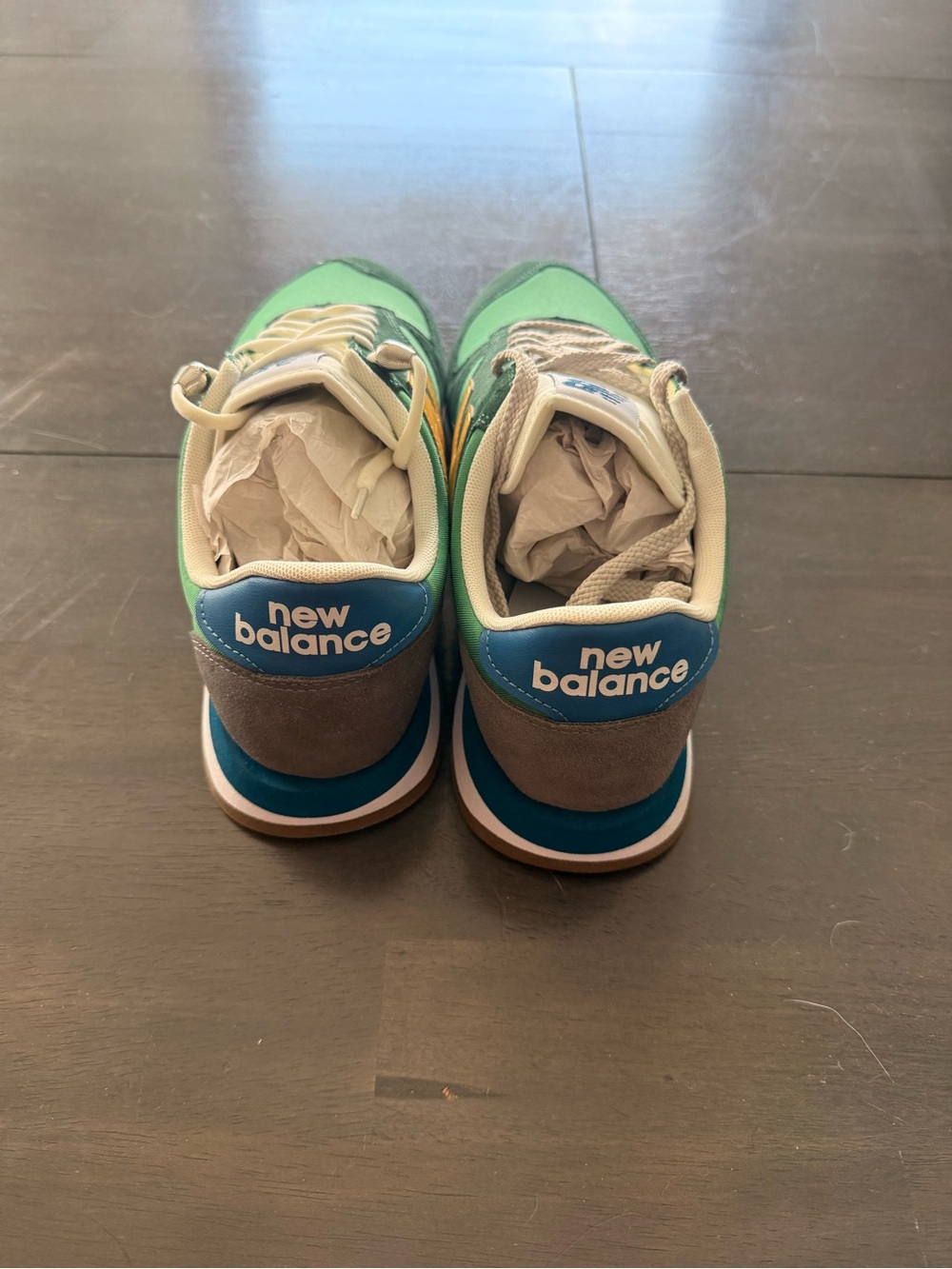 New Balance Men's Green Sneakers with Gold 'N' Accent - Picture 2 of 4